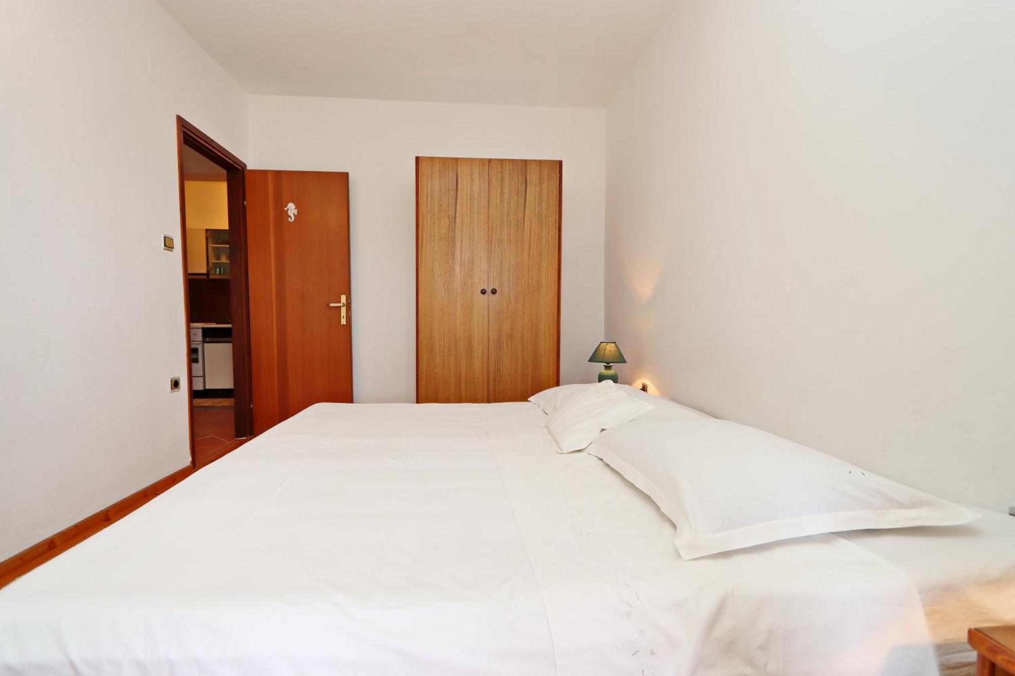 Apartments By The Sea Prizba, Korcula - 4484 Стая снимка